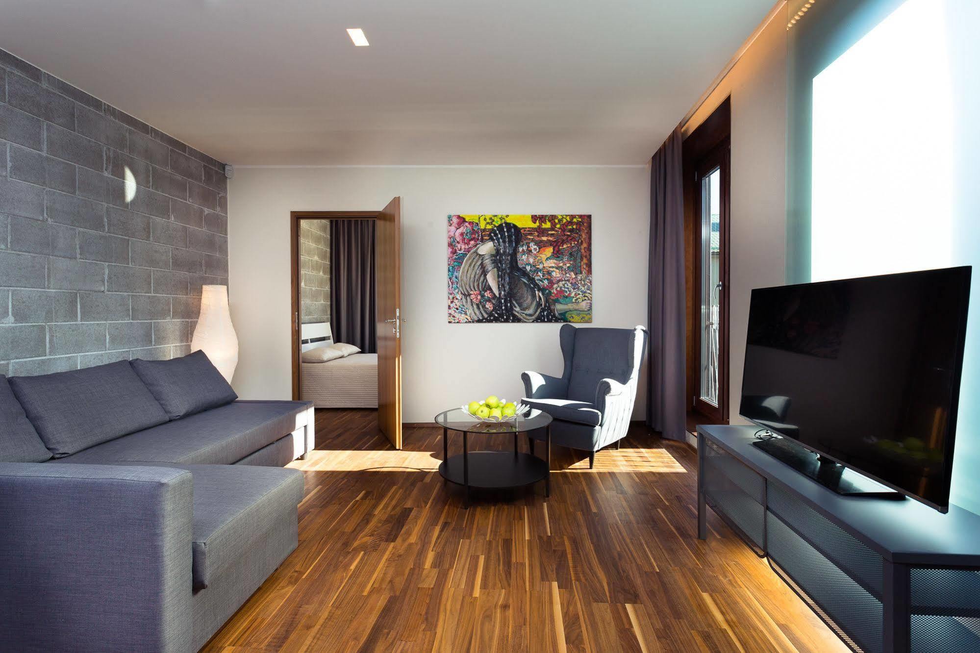 טרטו Konrad Old Town Aparthotel מראה חיצוני תמונה